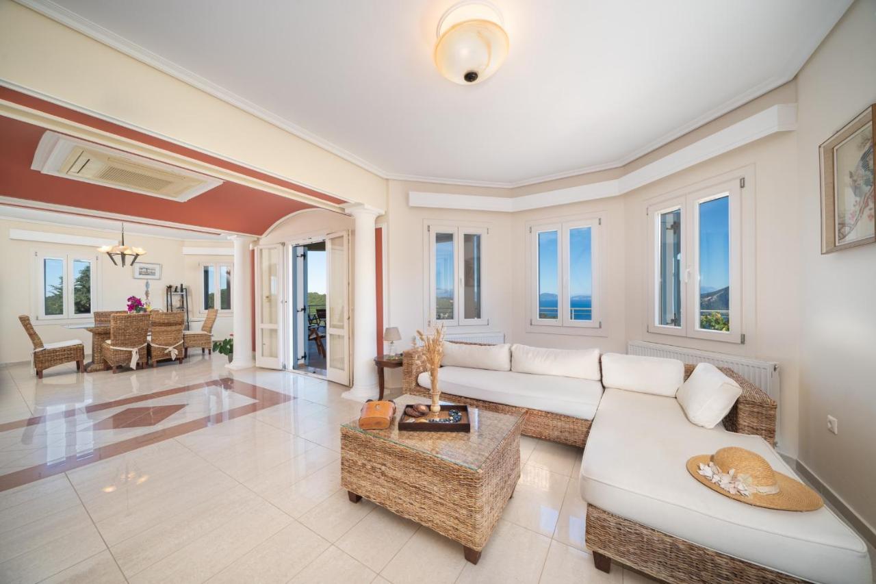 Private Gelia, With Panoramic 180 Degrees Sea View! Fiskardo
