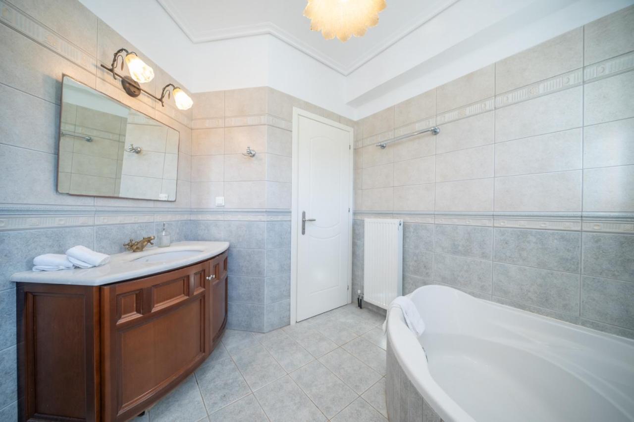 Private Gelia, With Panoramic 180 Degrees Sea View! * Fiskardo
