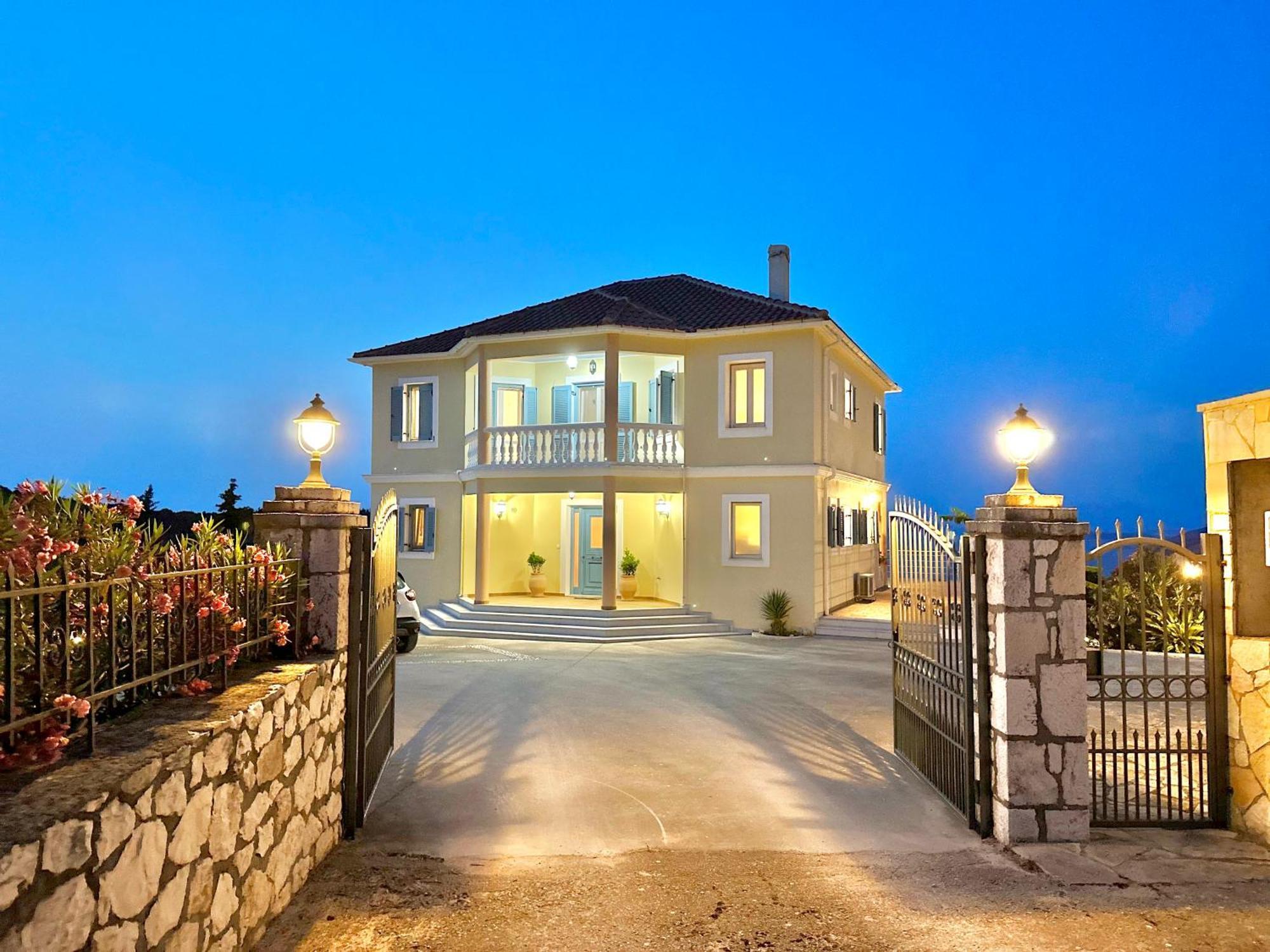 Private Gelia, With Panoramic 180 Degrees Sea View! Villa