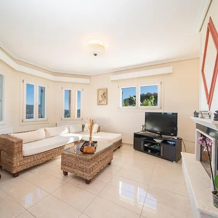 Private Villa Gelia, With Panoramic 180 Degrees Sea View! Fiskardo Exterior photo