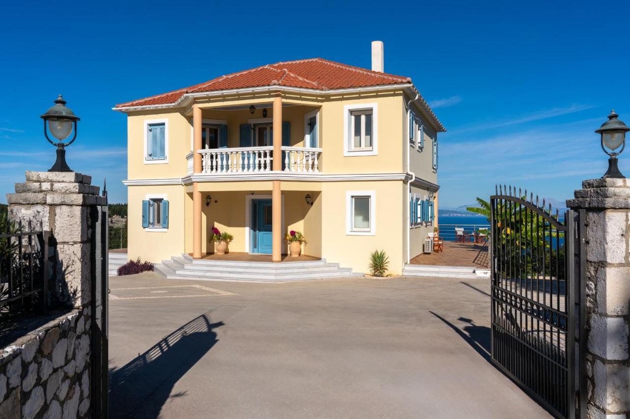 Private Gelia, With Panoramic 180 Degrees Sea View! Vila *