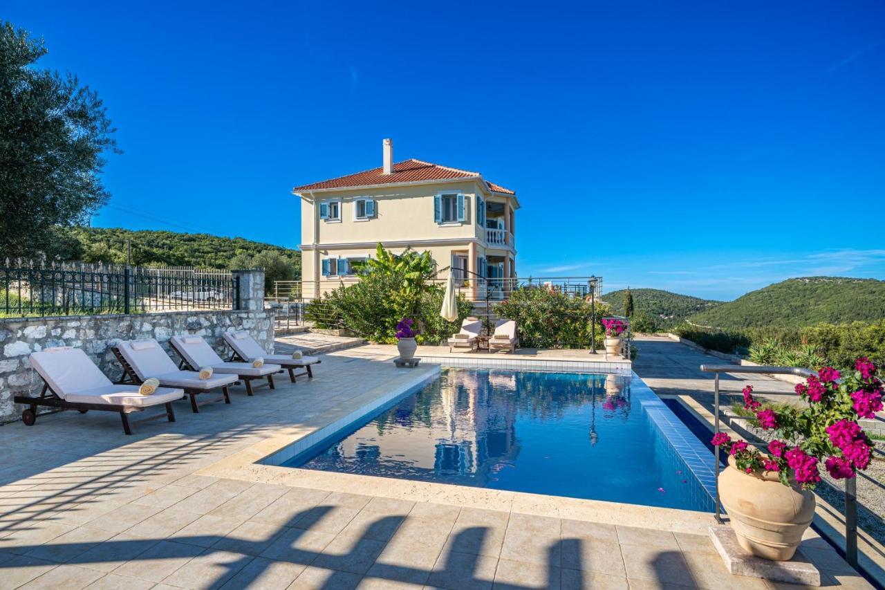 Private Gelia, With Panoramic 180 Degrees Sea View!